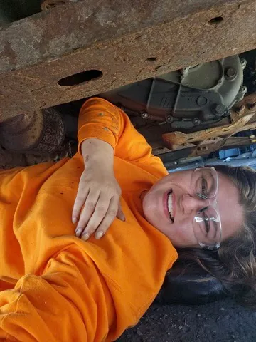 Emily, the mechanic behind Manicured Mechanix